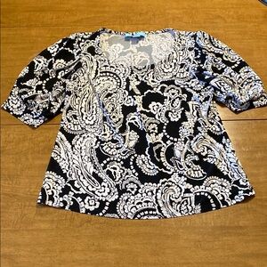 CeCe Black and White  3/4 Puff Sleeve Blouse